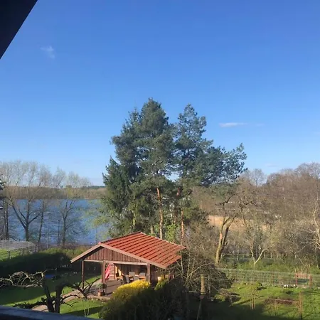 Nad Jeziorem Ukiel Apartamento *