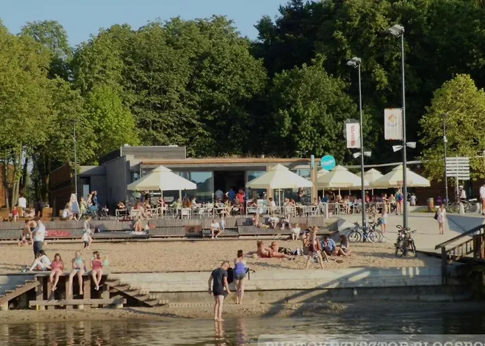 Nad Jeziorem Ukiel *